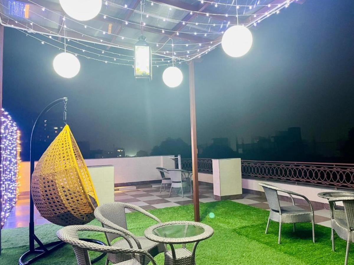 Bluo Studio4 Golf Course Road - Gym, Balcony, Lift Γκουργκάον Εξωτερικό φωτογραφία