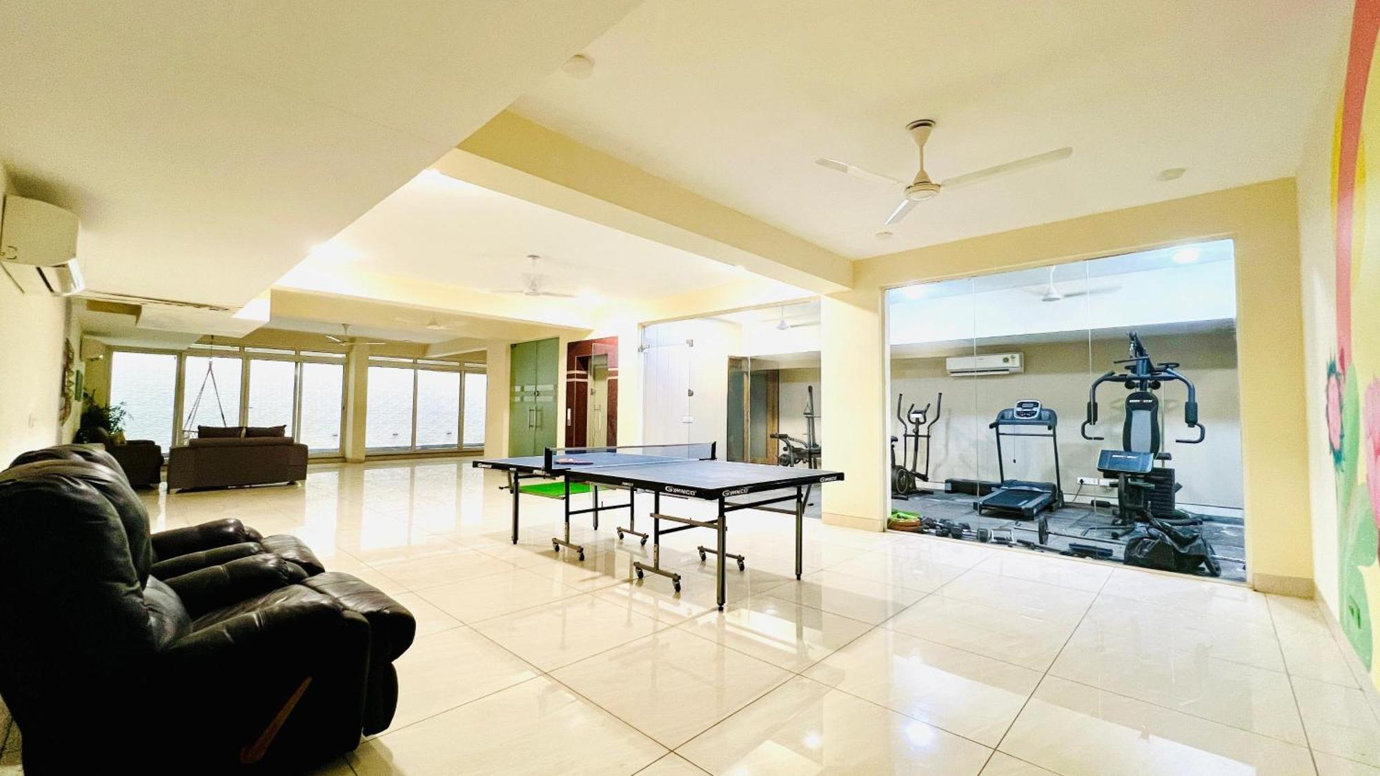 Bluo Studio4 Golf Course Road - Gym, Balcony, Lift Γκουργκάον Εξωτερικό φωτογραφία